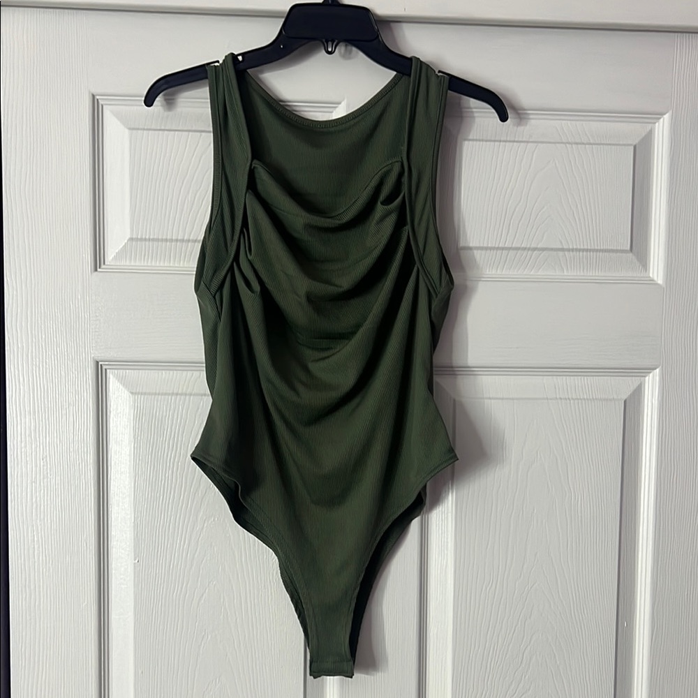 SHEIN Olive Ribbed Bodysuit